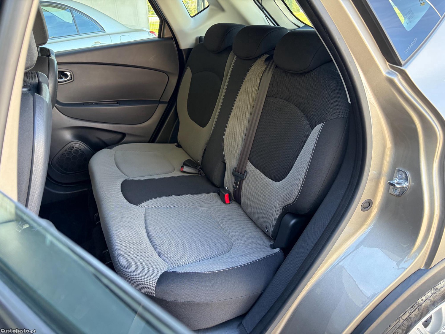 Renault Captur 0.9 TCE EXCLUSIVE 90 CV — fotografia 7