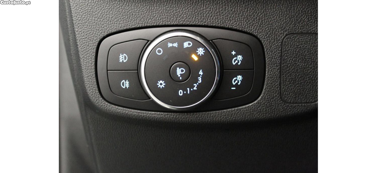 Ford Focus SW 1.0 EcoBoost MHEV ST-Line Aut. — fotografia 2