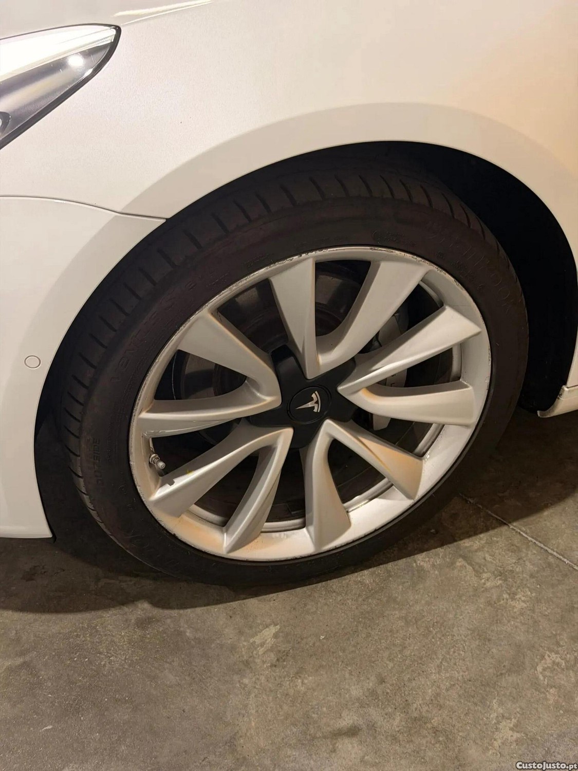 Tesla Model 3 Standard Range Plus RWD — fotografia 11