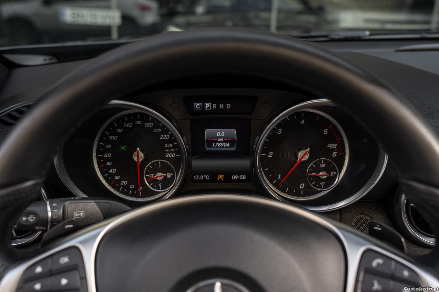 Mercedes-Benz SLC 250 d — fotografia 13
