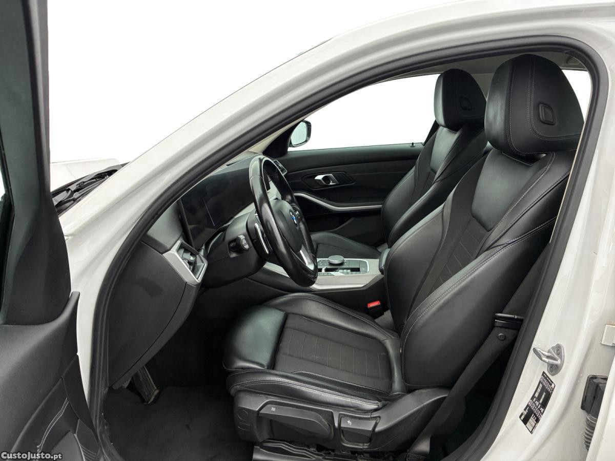 BMW 318 i LCi Business Design - 23 — photo 3