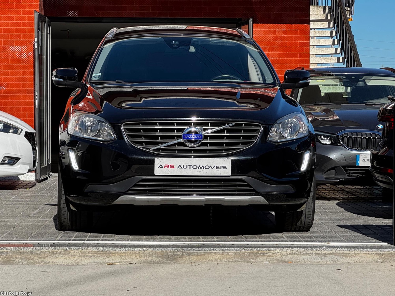 Volvo XC60 2.0 D3 VOR - 16 foto 2