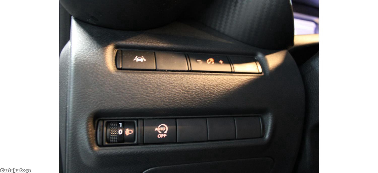 Nissan Juke 1.0 DIG-T N-Connecta 114cv — fotografia 5