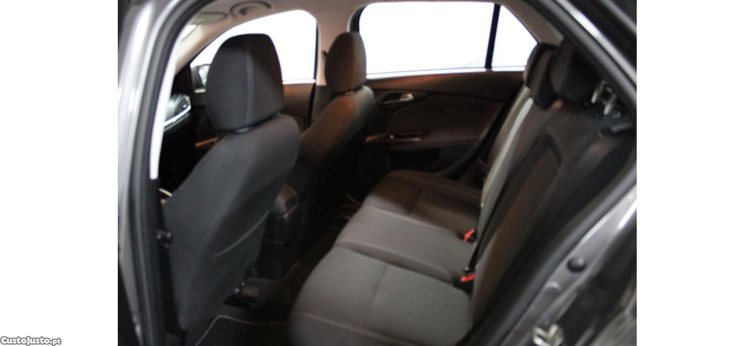 Fiat Tipo City Life 1.3 Multijet 95cv — fotografia 2
