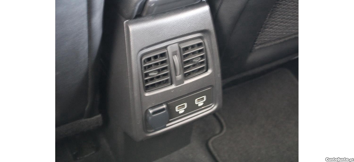 Renault Captur 1.0 TCe Techno Bi-Fuel — fotografia 3