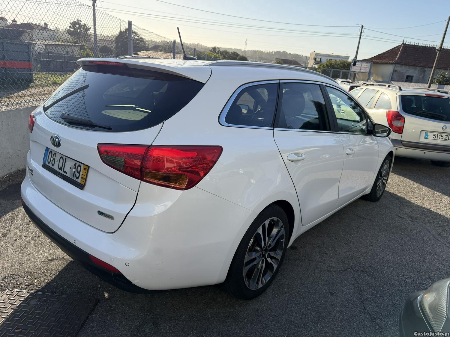 Kia Ceed 1.6CRDi 128CV — fotografia 16