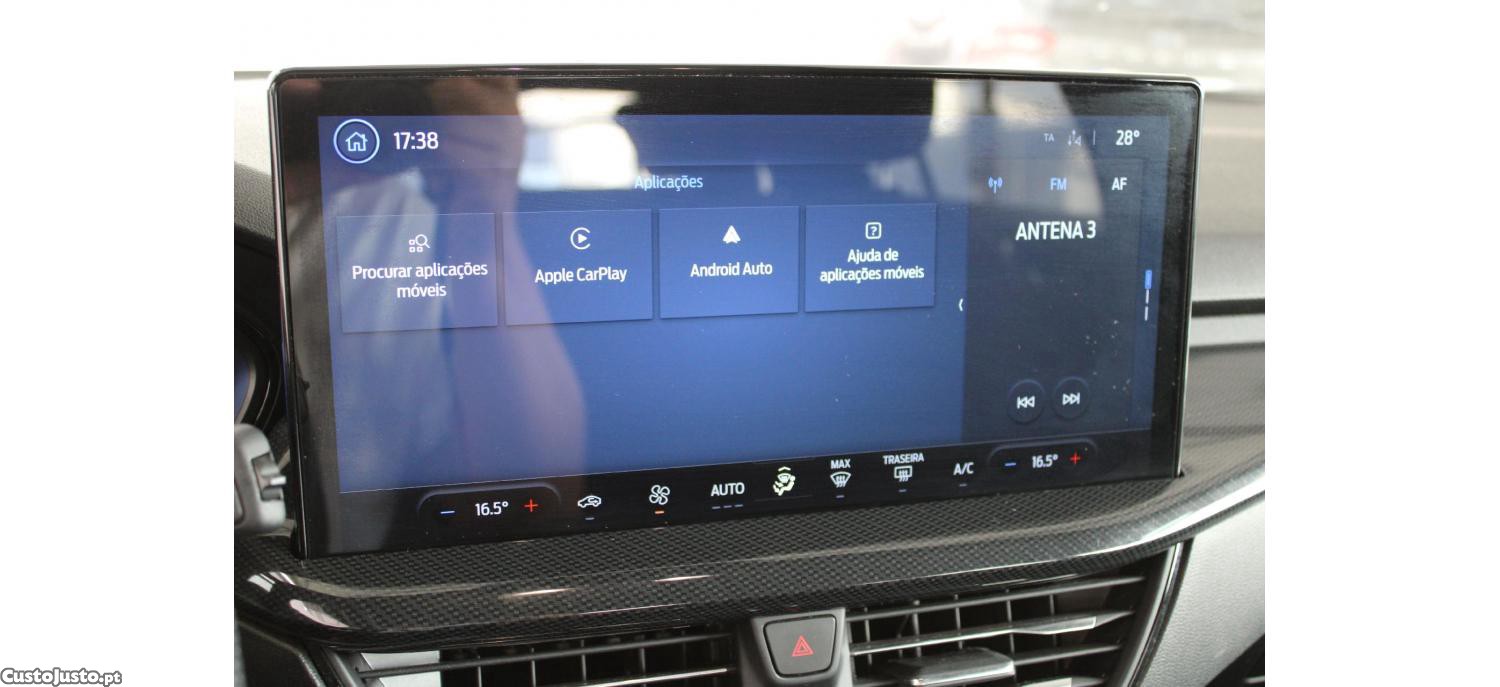 Ford Focus 1.0 EcoBoost MHEV ST-Line X — fotografia 15