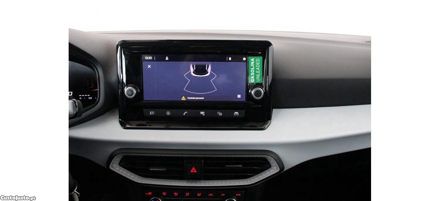 SEAT Arona 1.0 TSI Style 95cv — fotografia 9