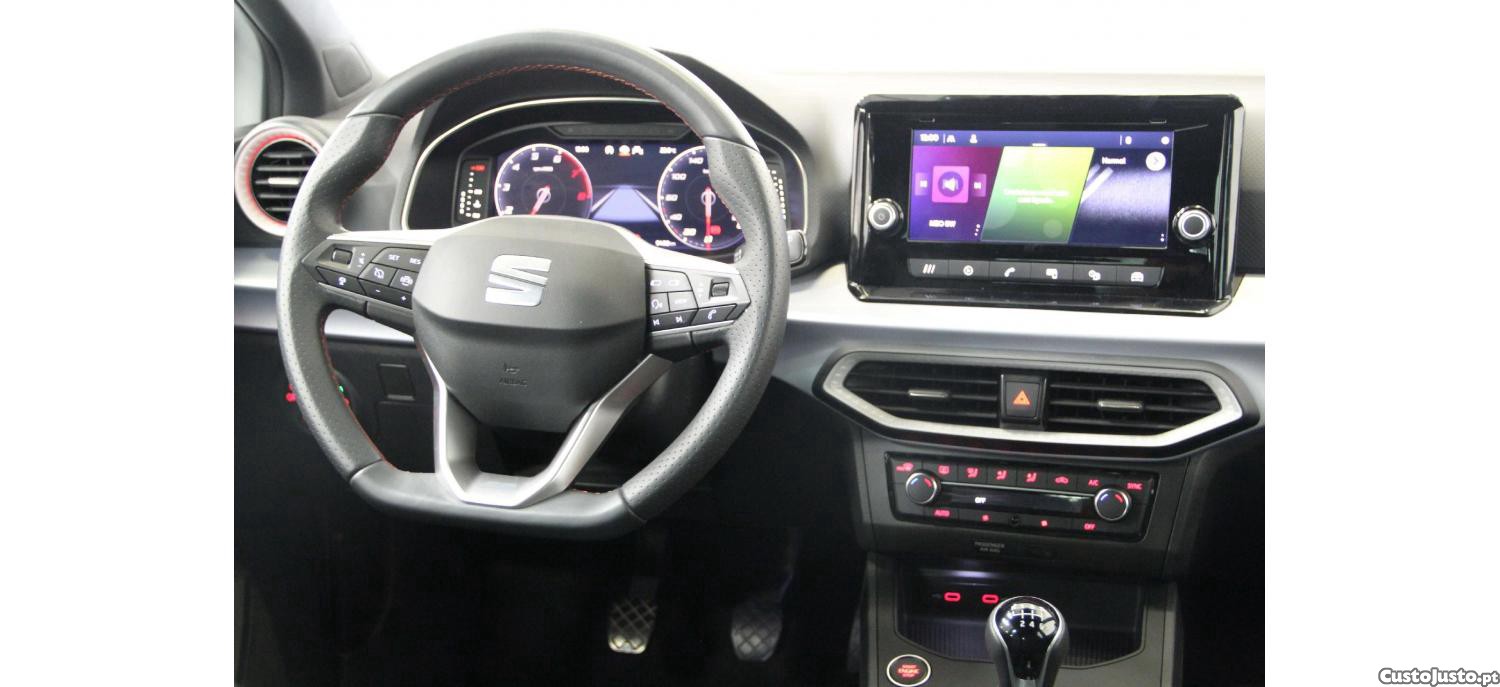 SEAT Ibiza 1.0 TSI FR 95cv — fotografia 13