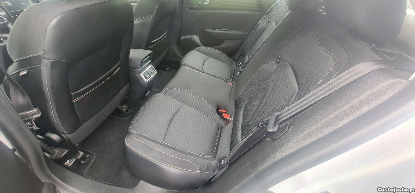 Renault Mégane 1.2TCE — fotografia 6