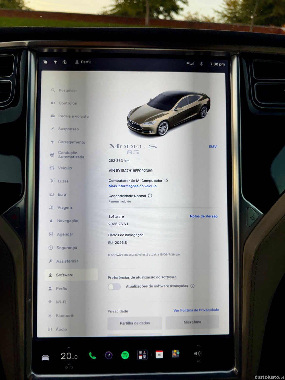 Tesla Model S 85 RWD — fotografia 3