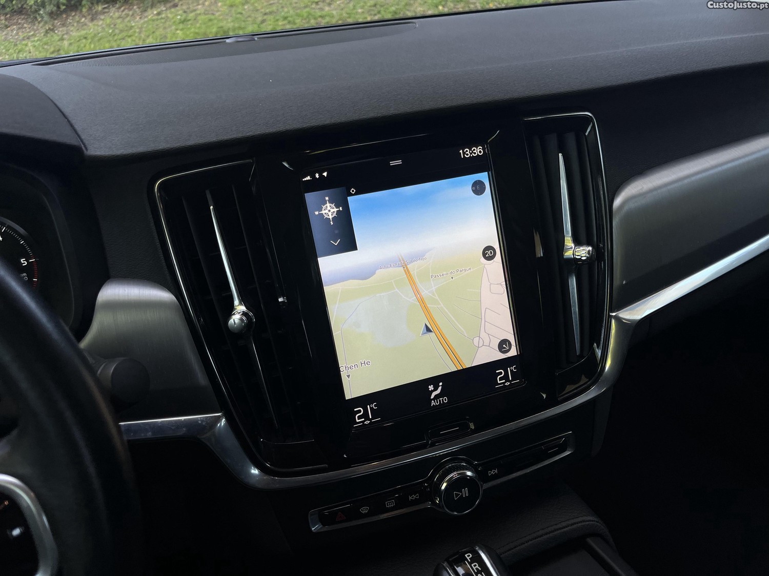 Volvo S90 2.0 D4 Momentum Nacional Geartronic — fotografia 3