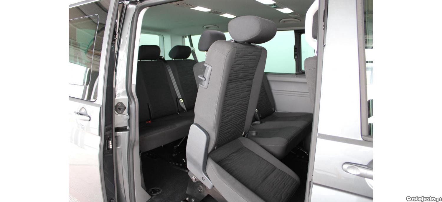 Volkswagen Caravelle Comfortline 2.0 TDI 150cv — fotografia 10