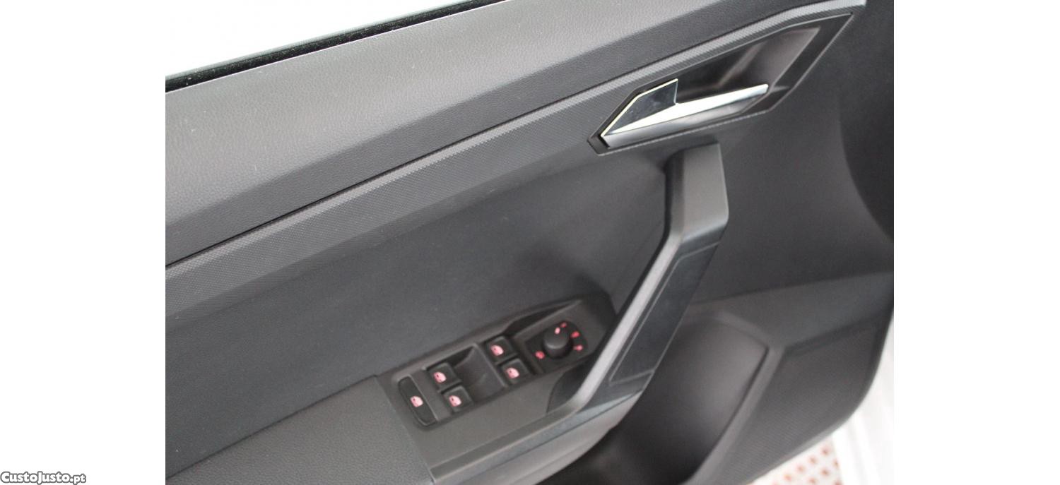 SEAT Ibiza 1.0 TSI Style 95cv — fotografia 4