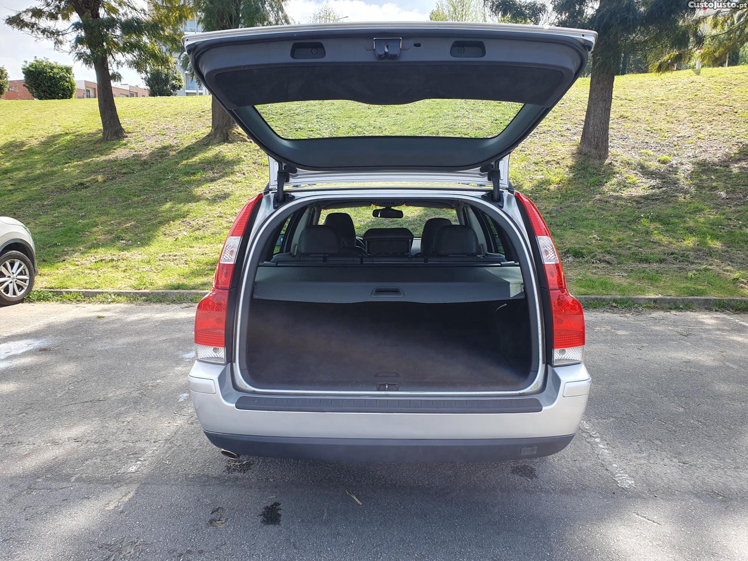 Volvo V70 2.0T — fotografia 5