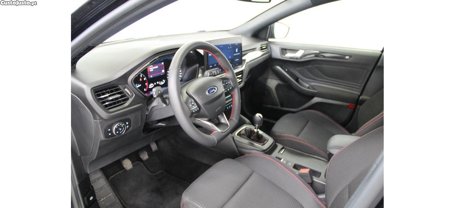Ford Focus SW 1.0 EcoBoost MHEV Connected — fotografia 15
