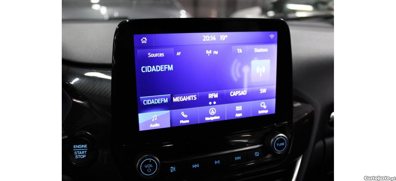 Ford Puma 1.0 EcoBoost MHEV ST-Line X Vivid Ruby Edition — fotografia 18
