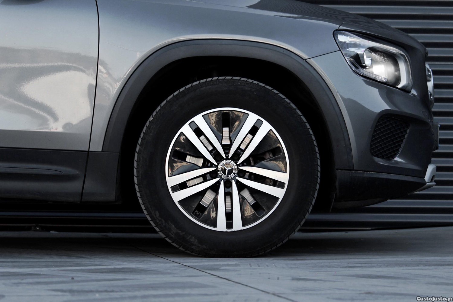 Mercedes-Benz GLB 200 d Progressive — fotografia 25