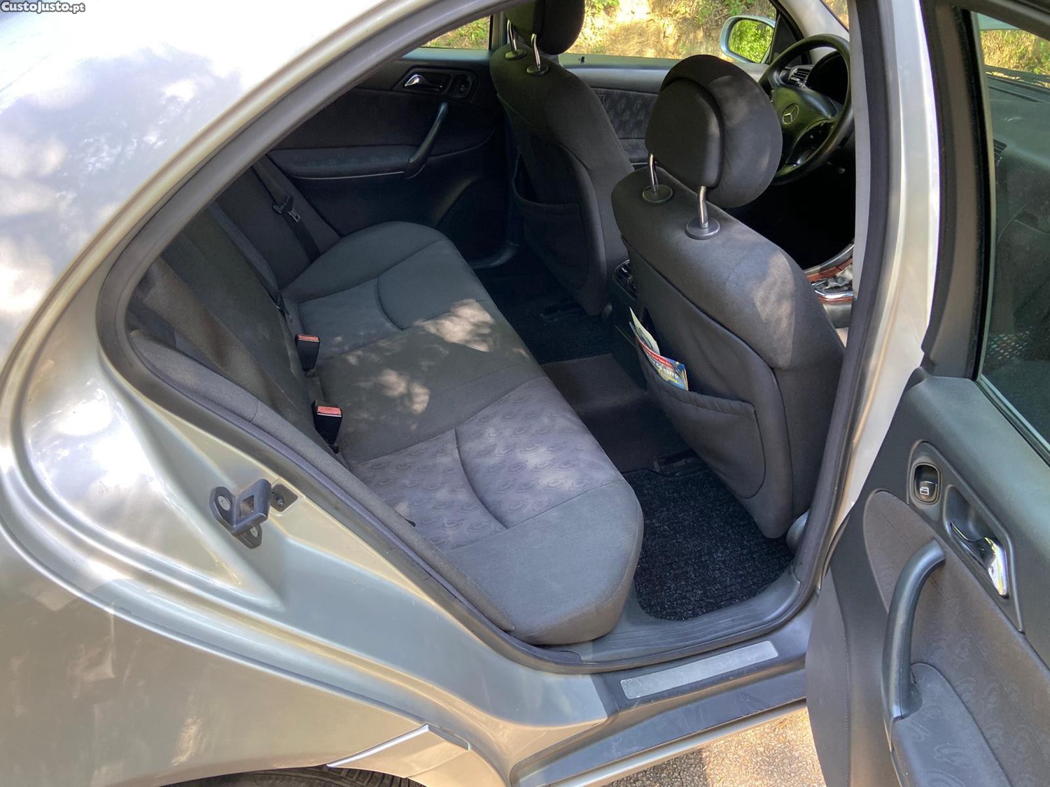 Mercedes-Benz C 220 CDI CaixaAutomática — fotografia 5