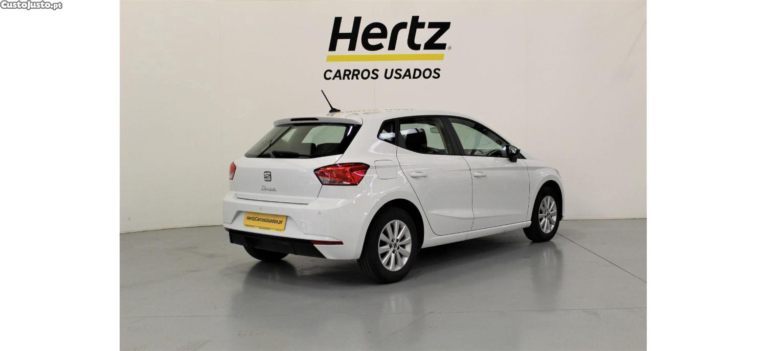 SEAT Ibiza 1.0 TSI Reference 95cv — fotografia 13