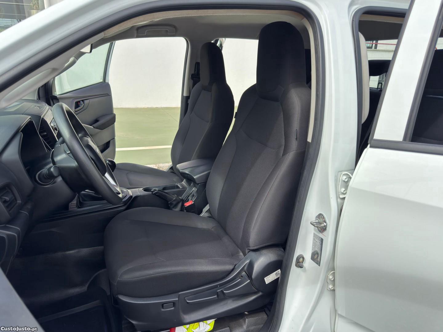 Isuzu D-Max 1.9 Ddi CD 4WD L 164cv — fotografia 16