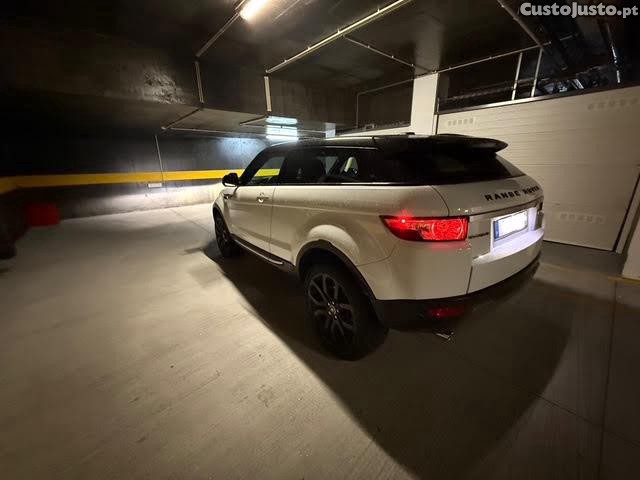 Land Rover Evoque Coupe, Cx. Automatica de 9, Poucos Kms - 14 — photo 2
