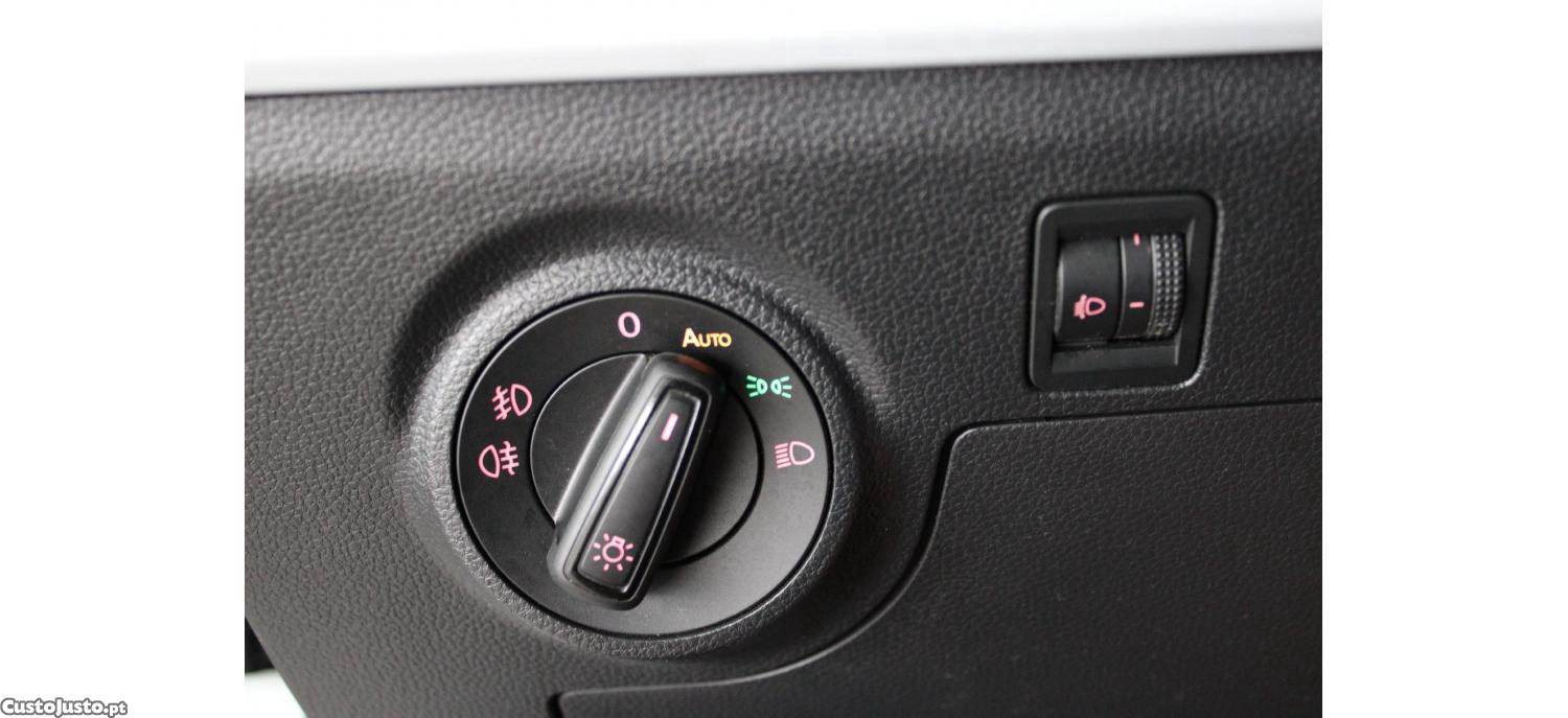 SEAT Arona 1.0 TSI Style 95cv — fotografia 3