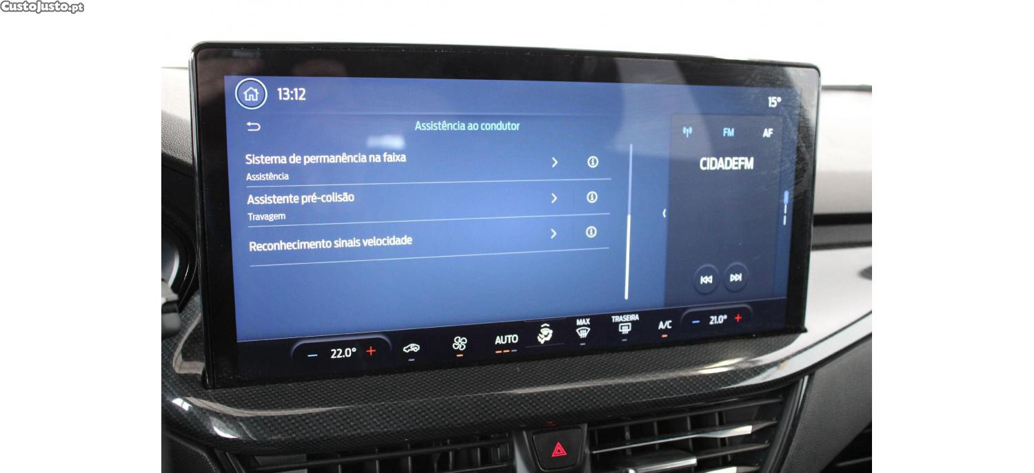 Ford Focus 1.0 EcoBoost 125cv MHEV ST-Line — fotografia 13