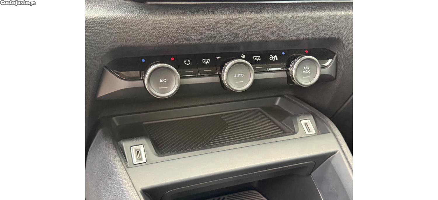 Citroën C4 PureTech Plus 1.2 130cv — fotografia 13