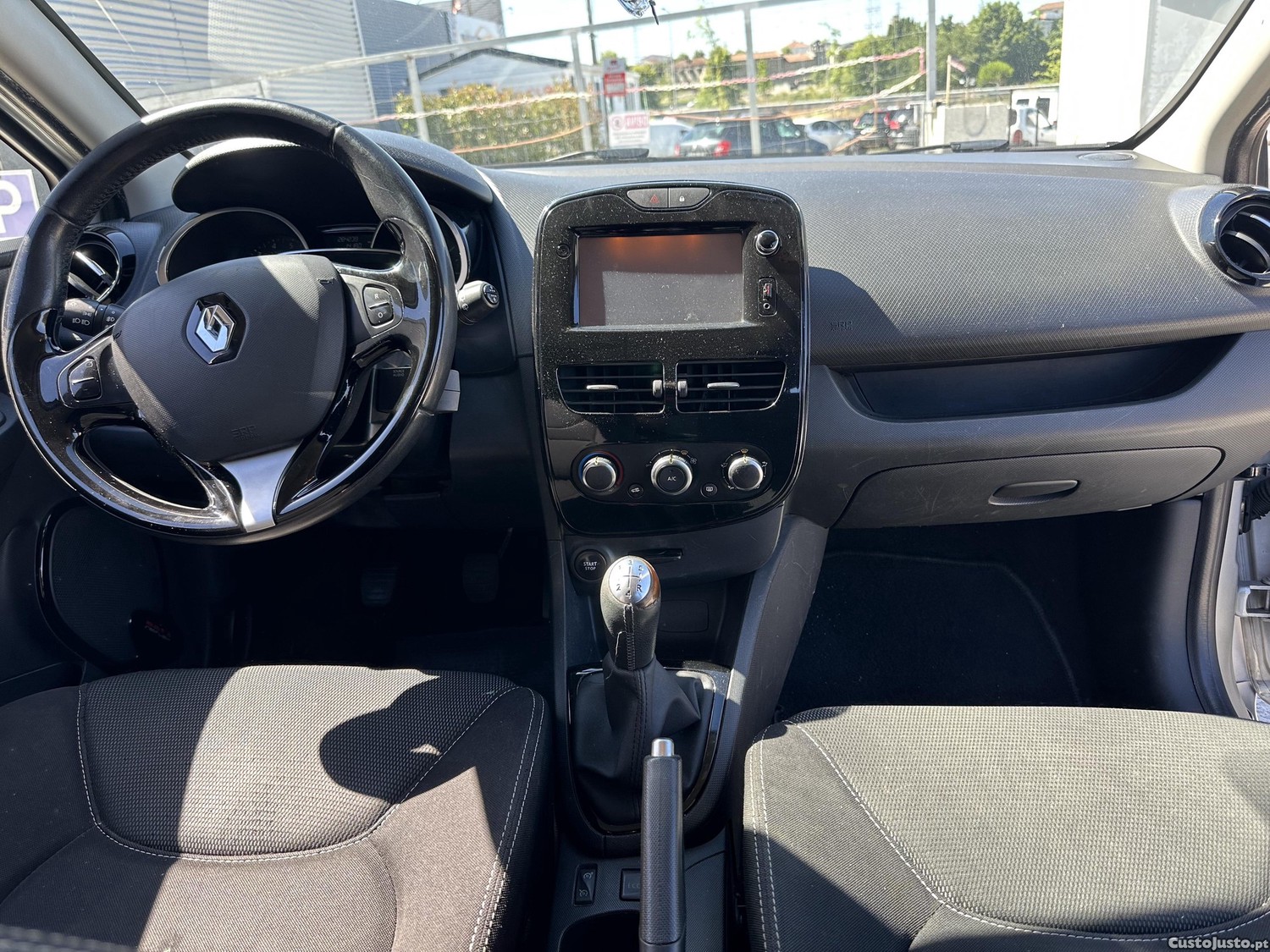 Renault Clio SW 1.5 dci  - 15 — photo 5