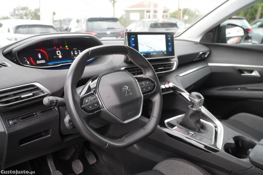 Peugeot 3008 1.2 PureTech Allure — photo 5