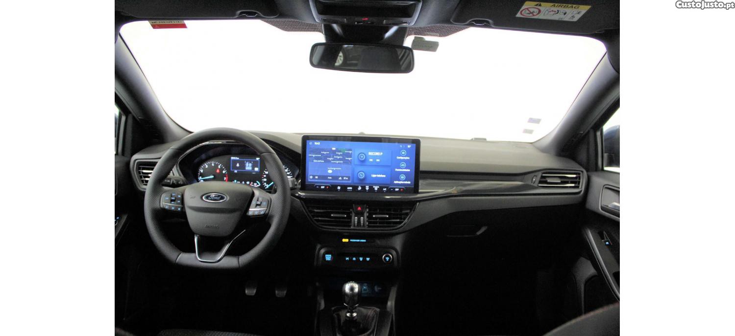 Ford Focus 1.0 EcoBoost 125cv MHEV ST-Line — fotografia 11