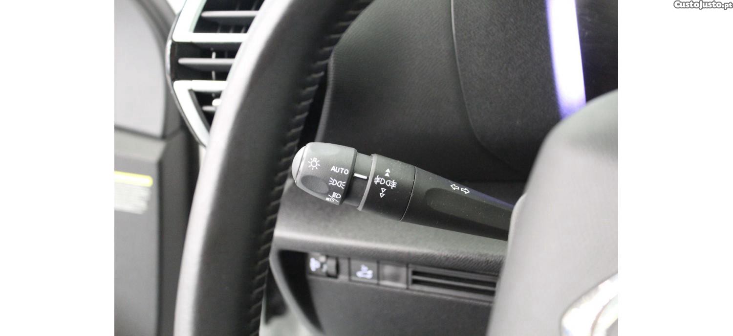 Citroën C4 PureTech Plus 1.2 130cv EAT8 — fotografia 5