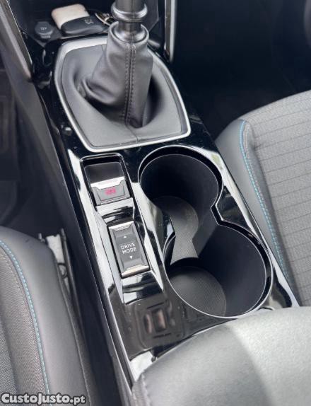 Peugeot 2008 1.2 PureTech Allure - 21 foto 4