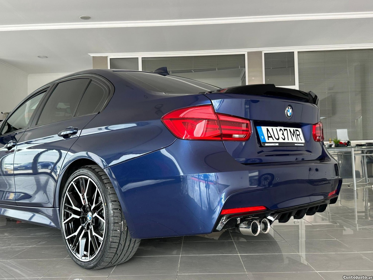 BMW 318 d Pack M Shadow Auto — fotografia 10