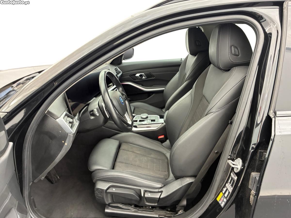 BMW 320 e Touring xDrive Business Design - 23 foto 3