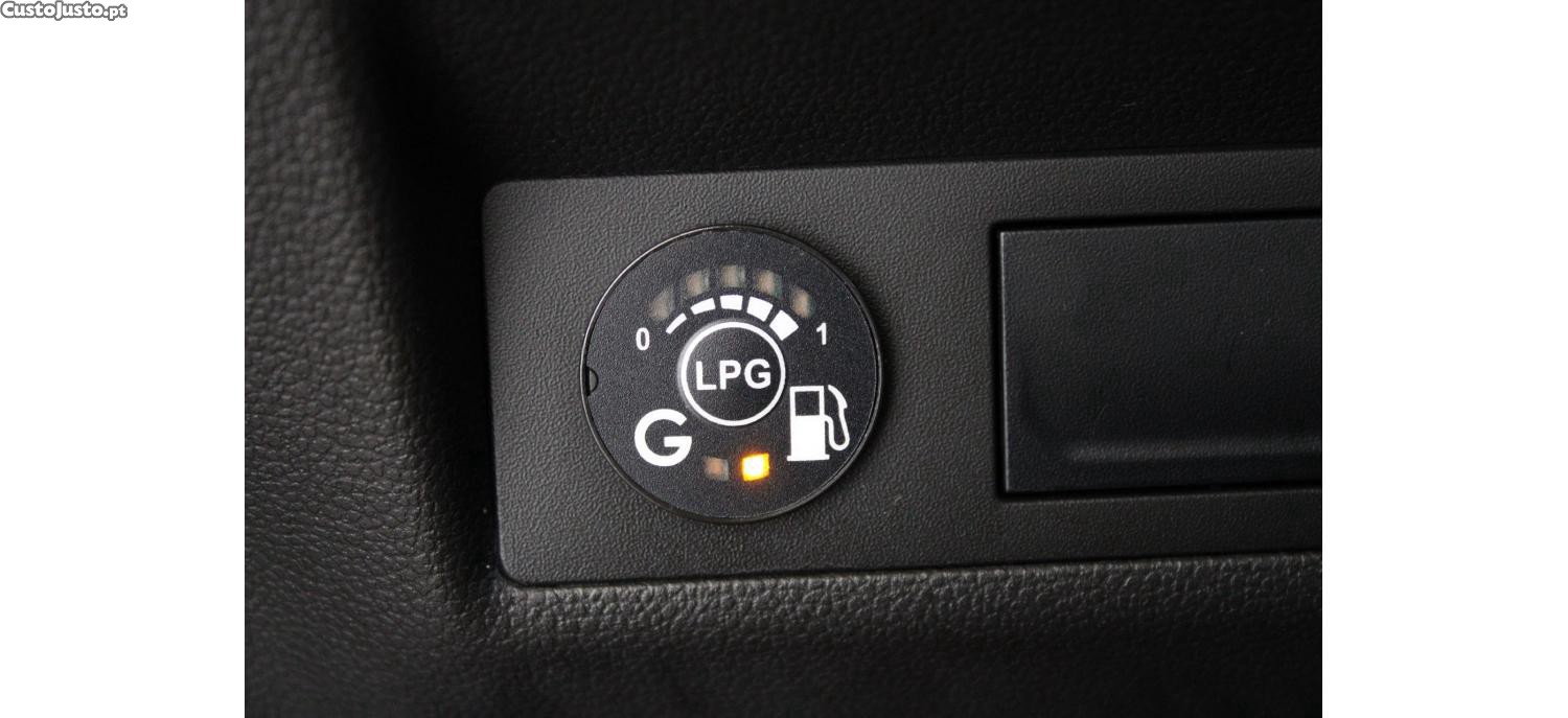 Renault Captur 1.0 TCe Techno Bi-Fuel — fotografia 8
