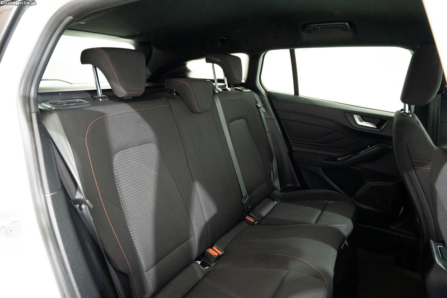 Ford Focus SW 1.0 EcoBoost MHEV ST-Line Style SIP — fotografia 2
