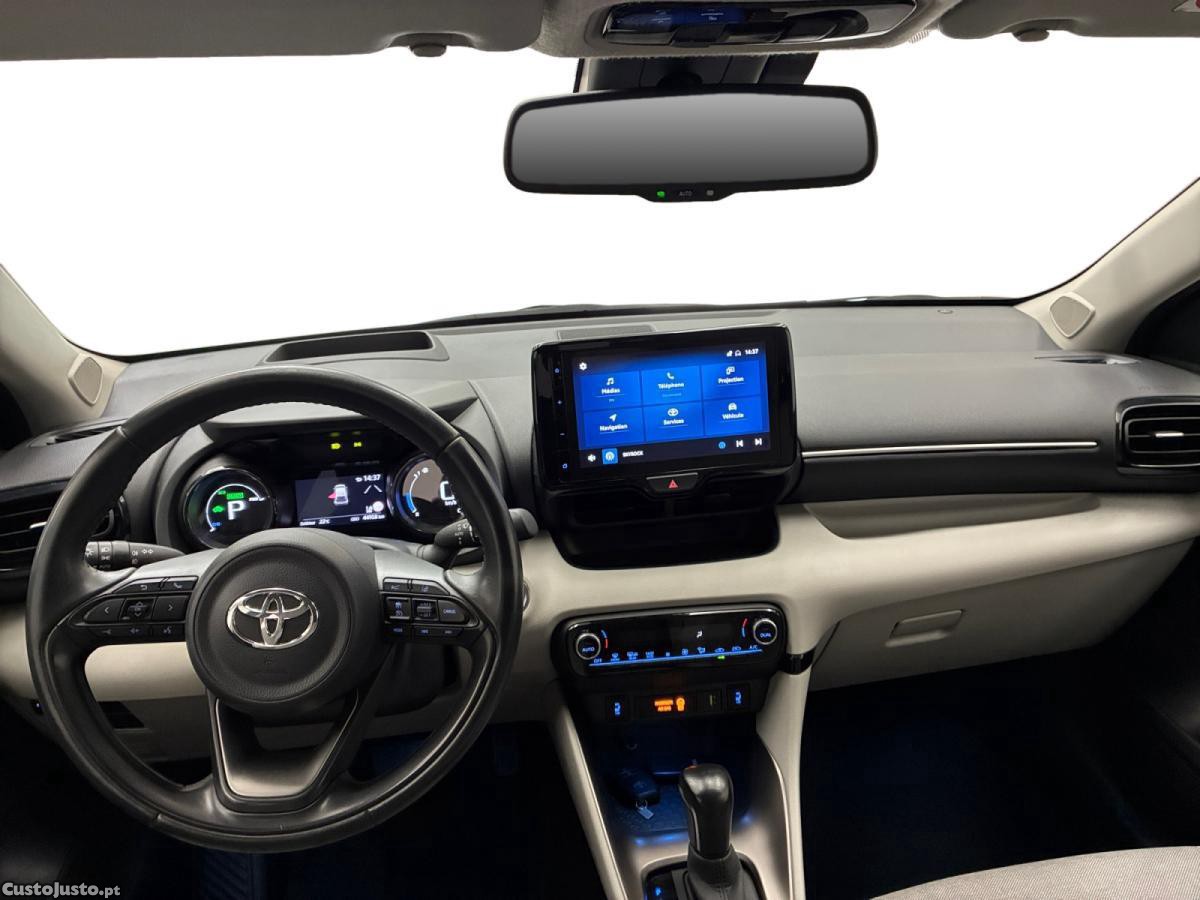 Toyota Yaris 1.5 Hybrid Design - 22 foto 4