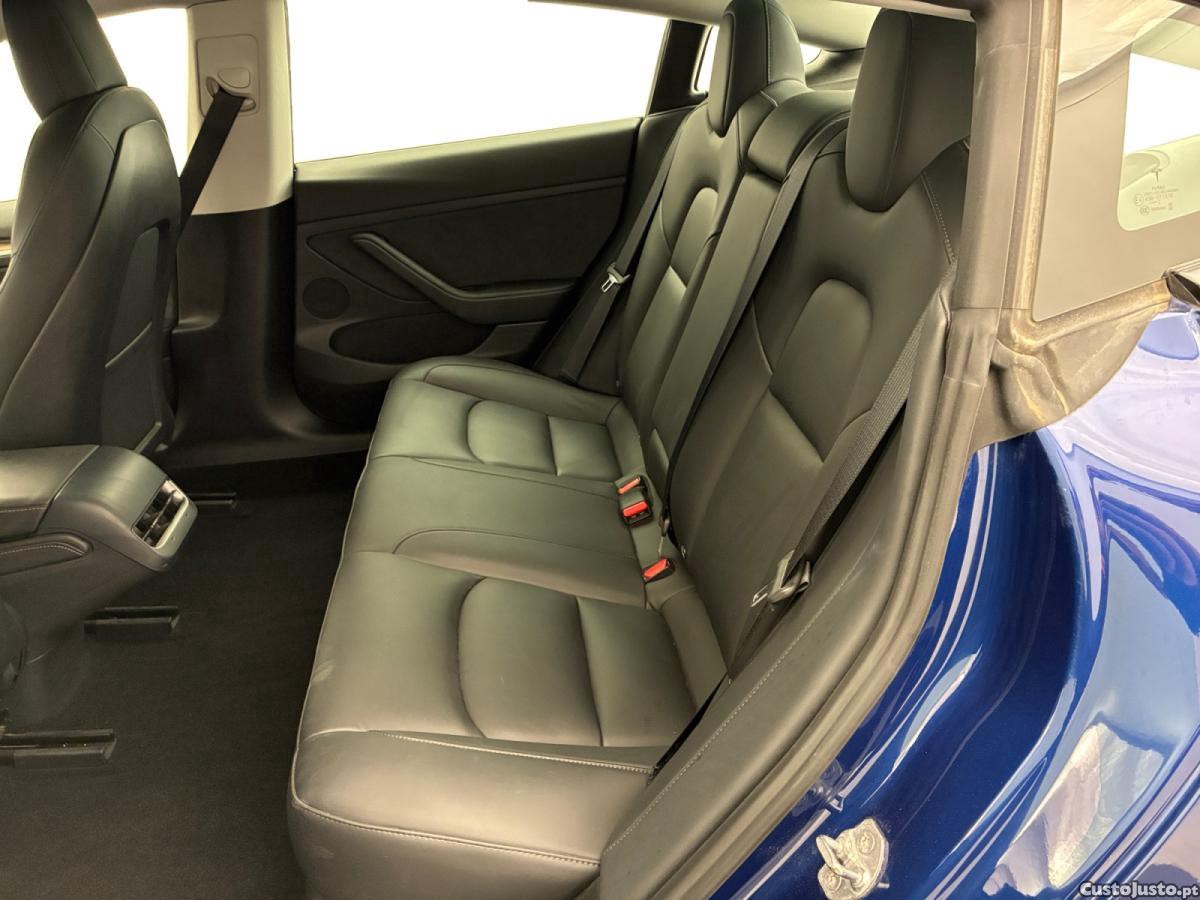 Tesla Model 3 Standard Range Plus RWD — fotografia 5