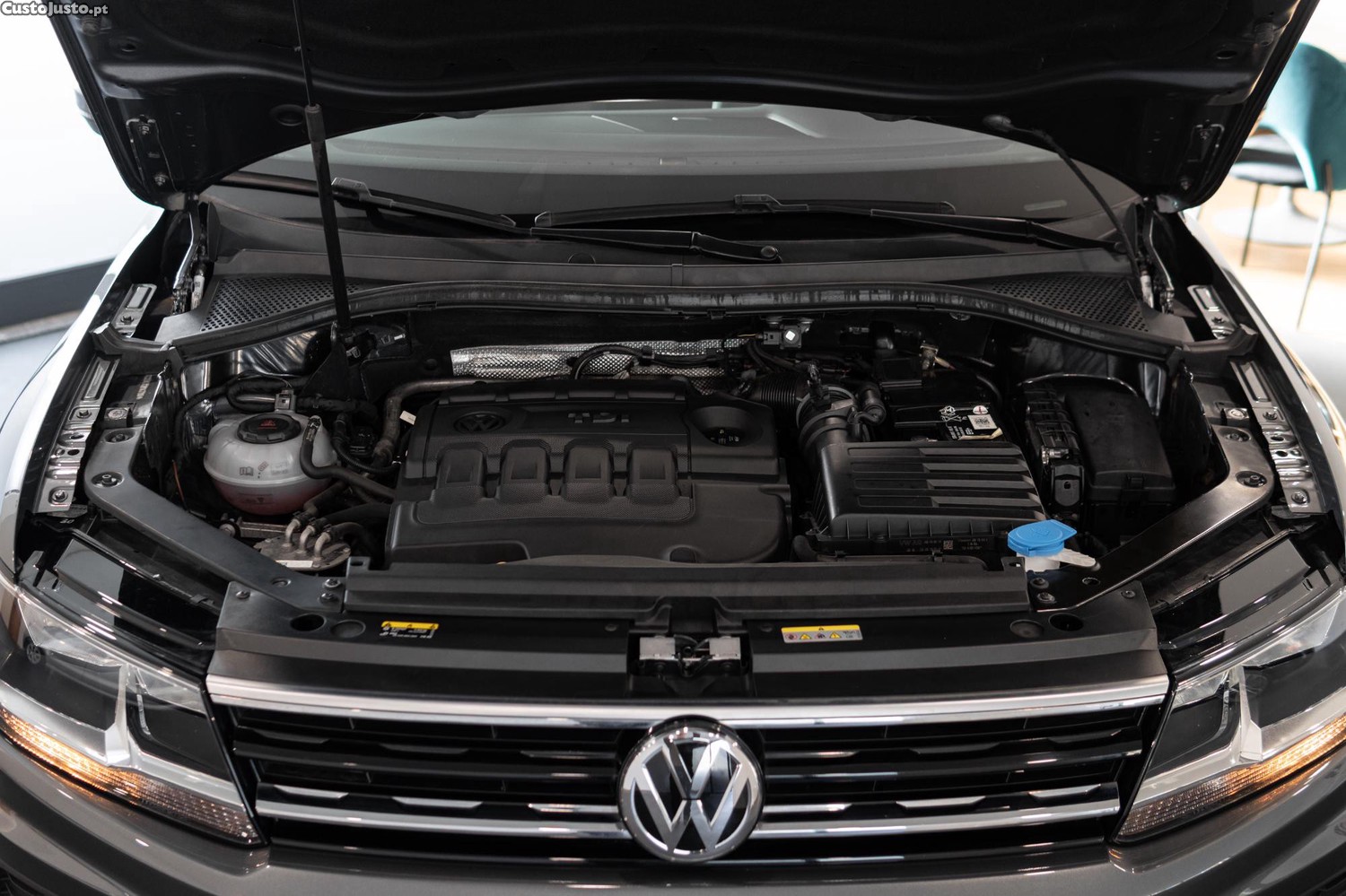 Volkswagen Tiguan TDI Confortline — fotografia 6