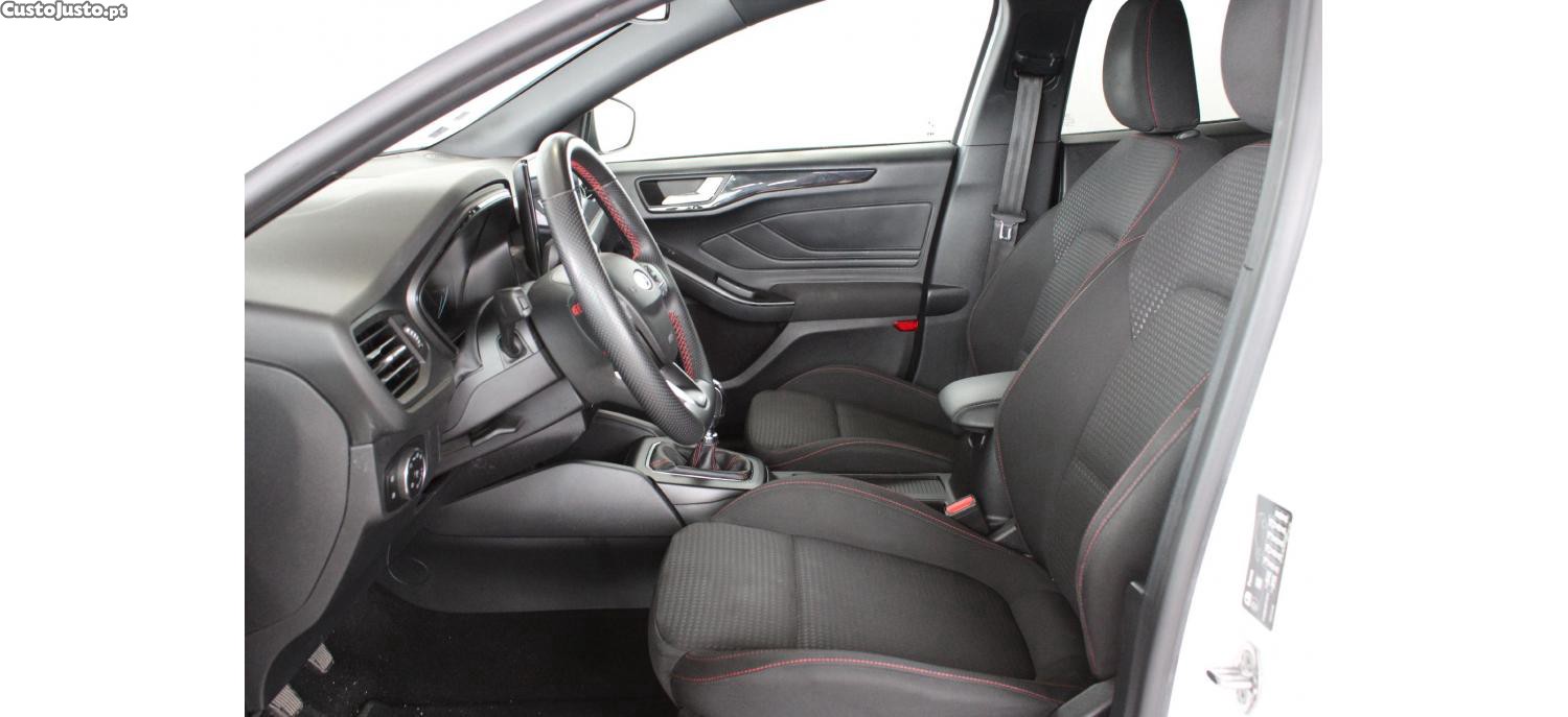 Ford Focus SW 1.0 EcoBoost MHEV Connected — fotografia 17
