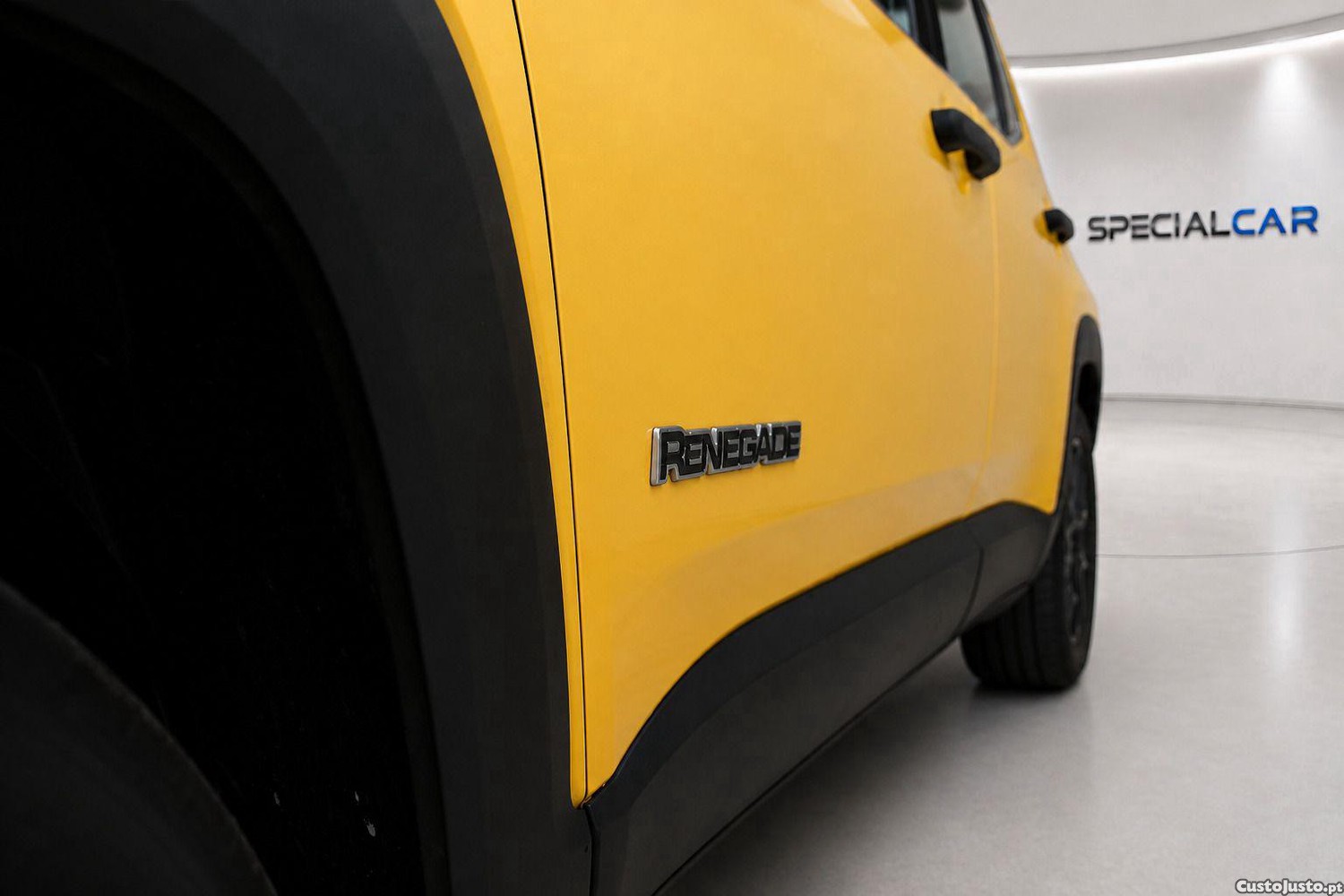 Jeep Renegade 1.5 TG e-Hybrid Altitude DCT — fotografia 14