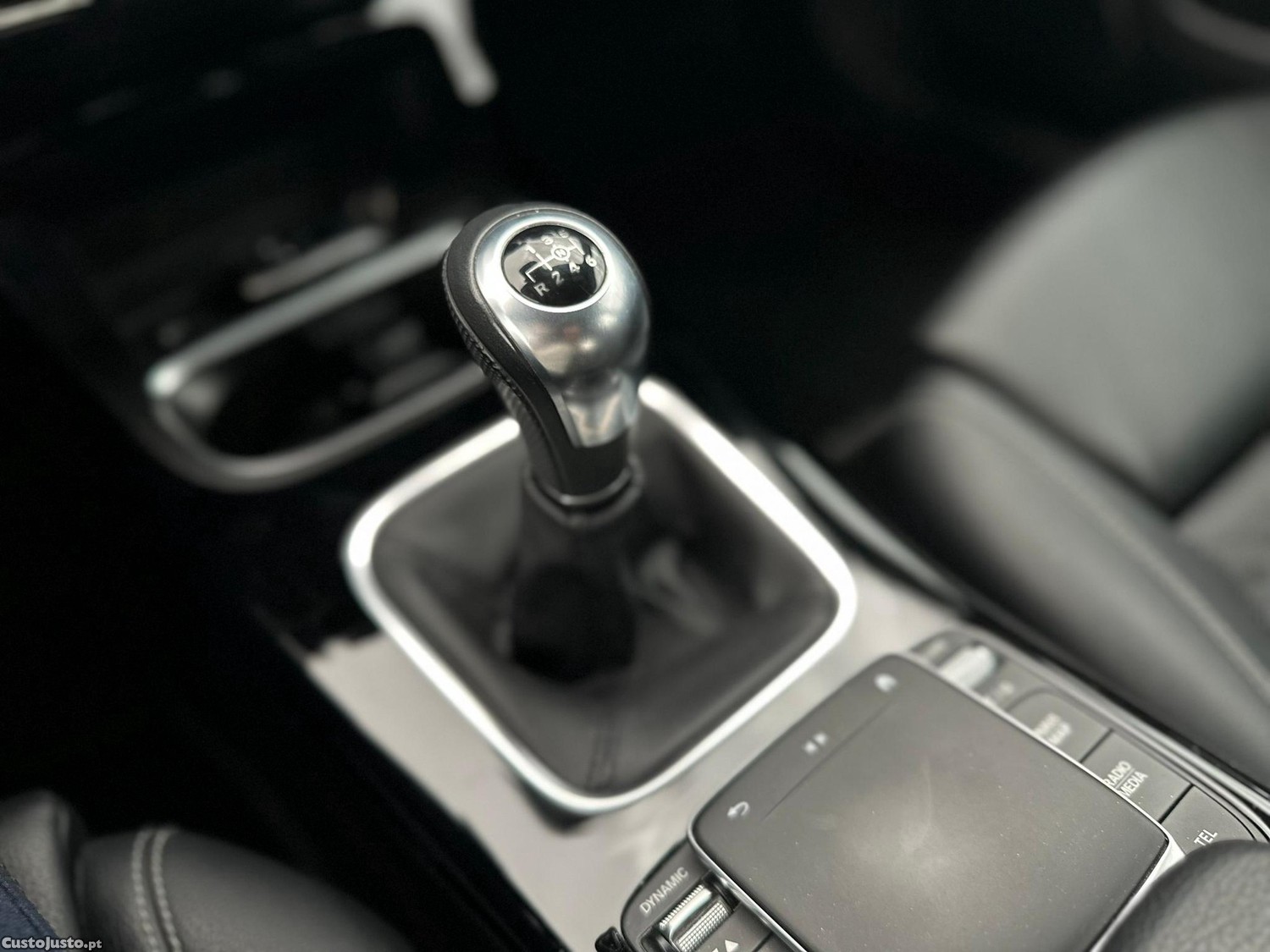 Mercedes-Benz A 180 d Progressive — fotografia 19