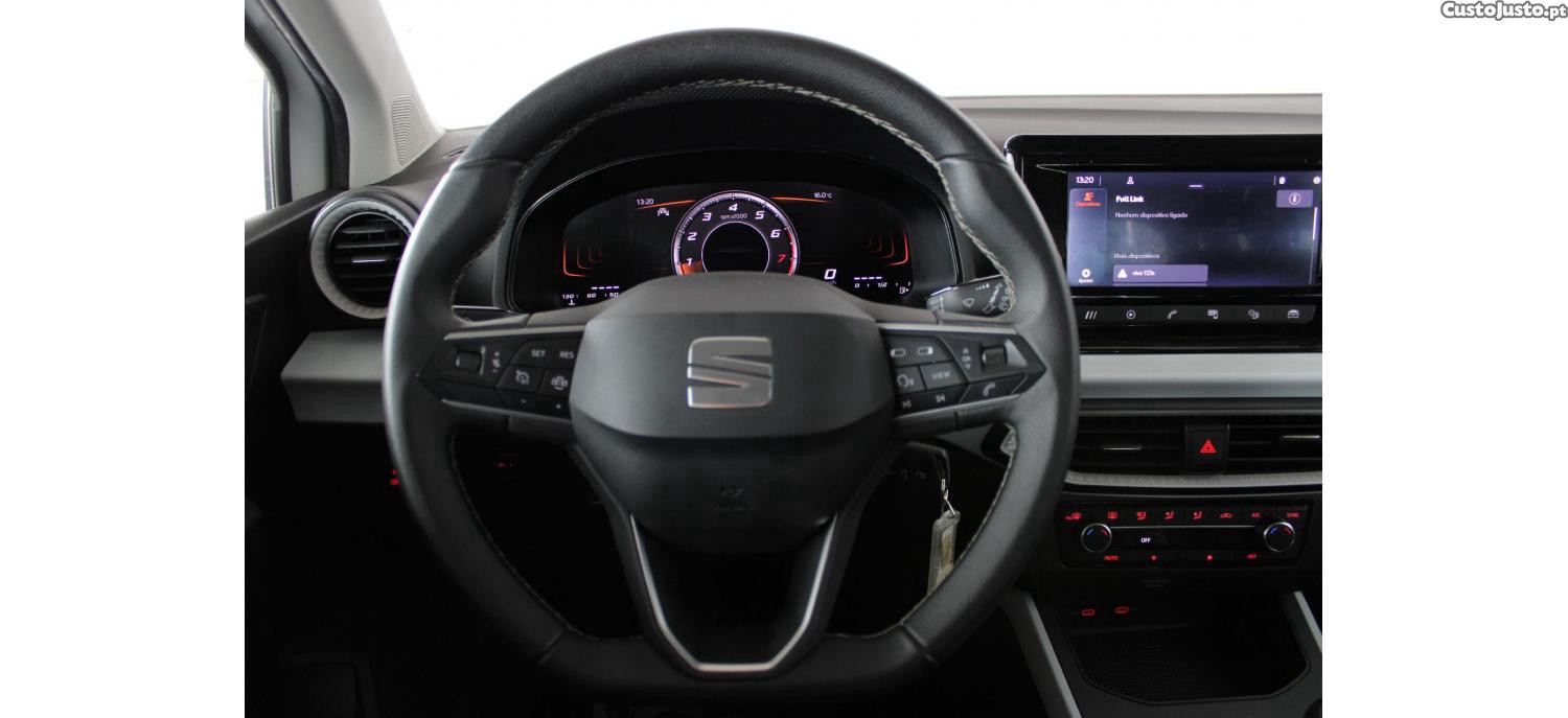 SEAT Arona 1.0 TSI Style 95cv — fotografia 15