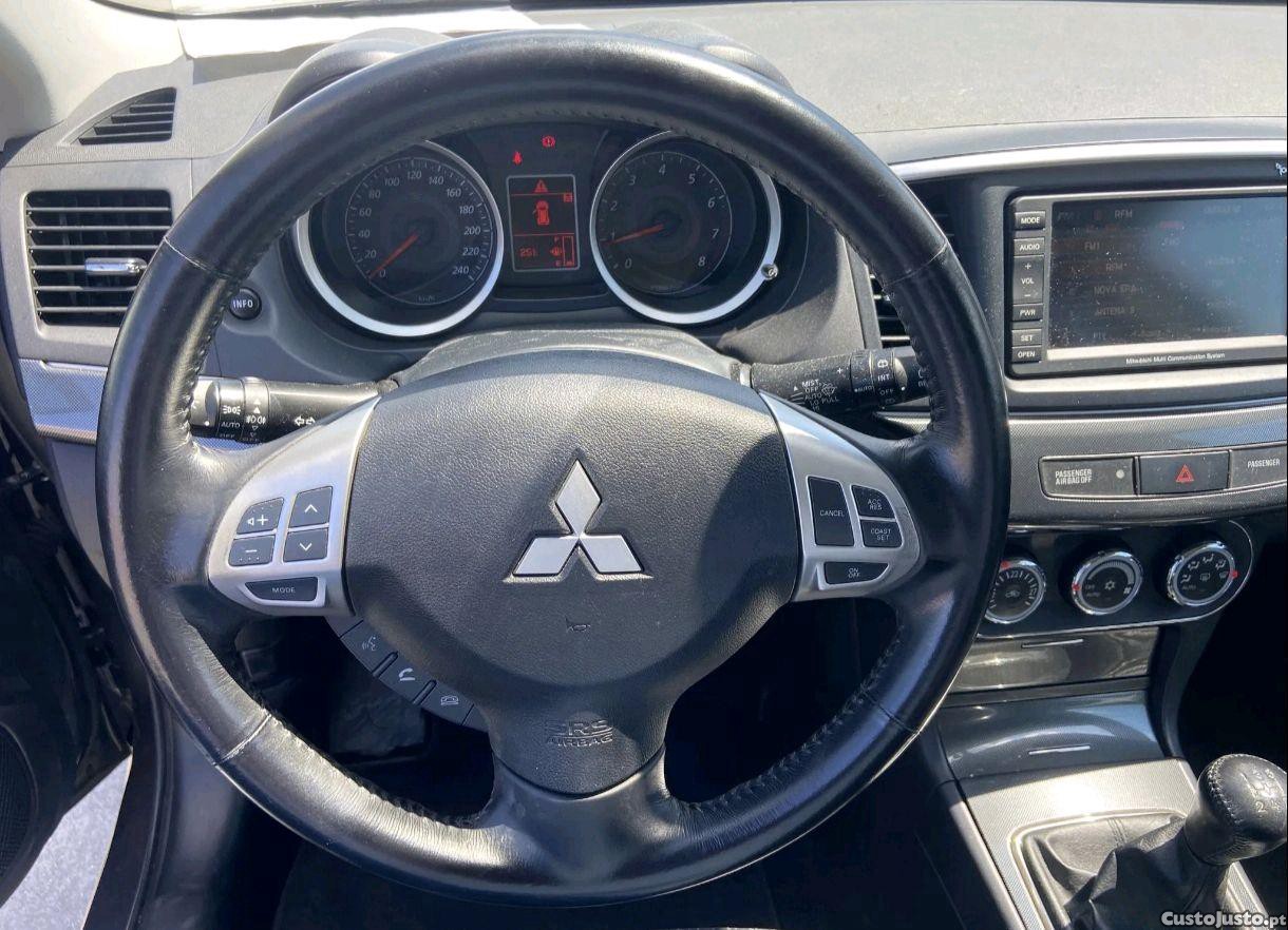 Mitsubishi Lancer sporback MIVEC 1.8 143cv — fotografia 2