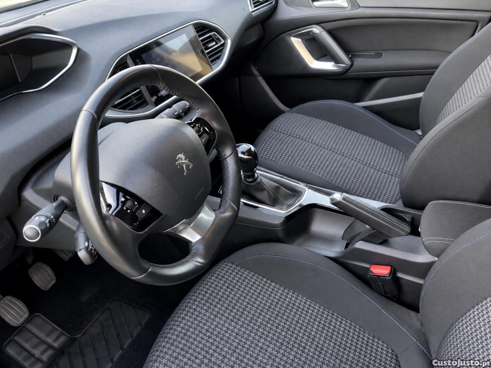 Peugeot 308 1.5 BlueHDi Style — fotografia 6