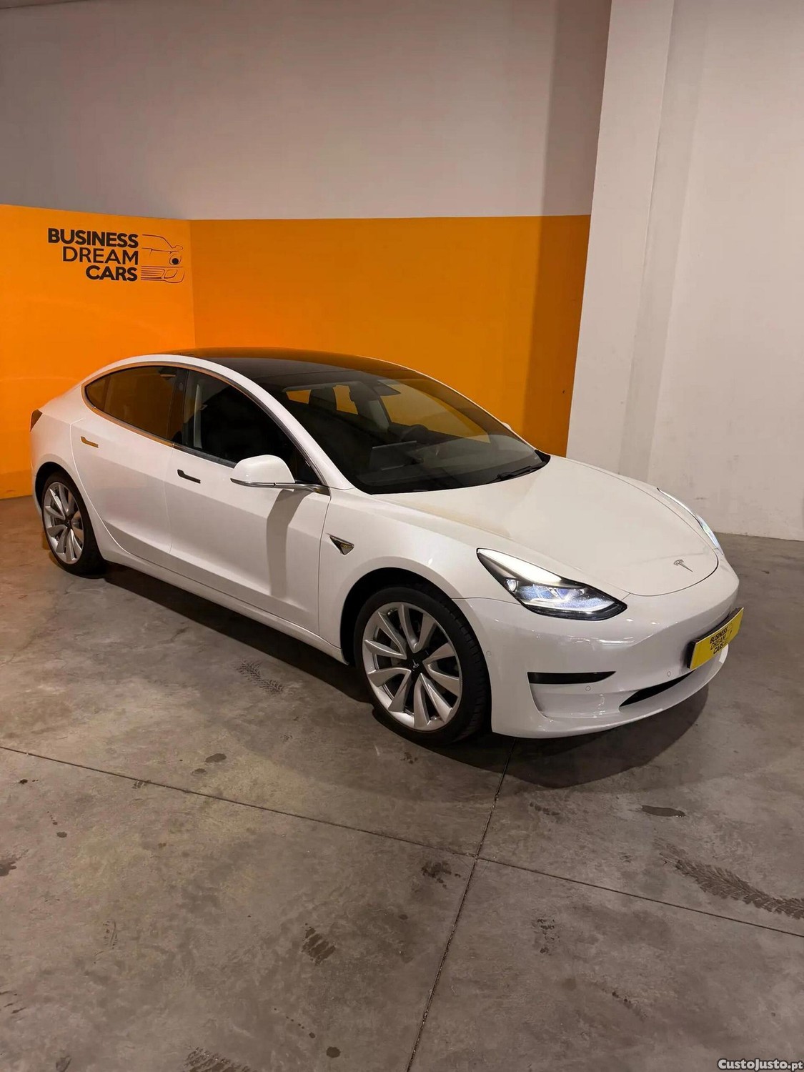 Tesla Model 3 Standard Range Plus RWD — fotografia 14