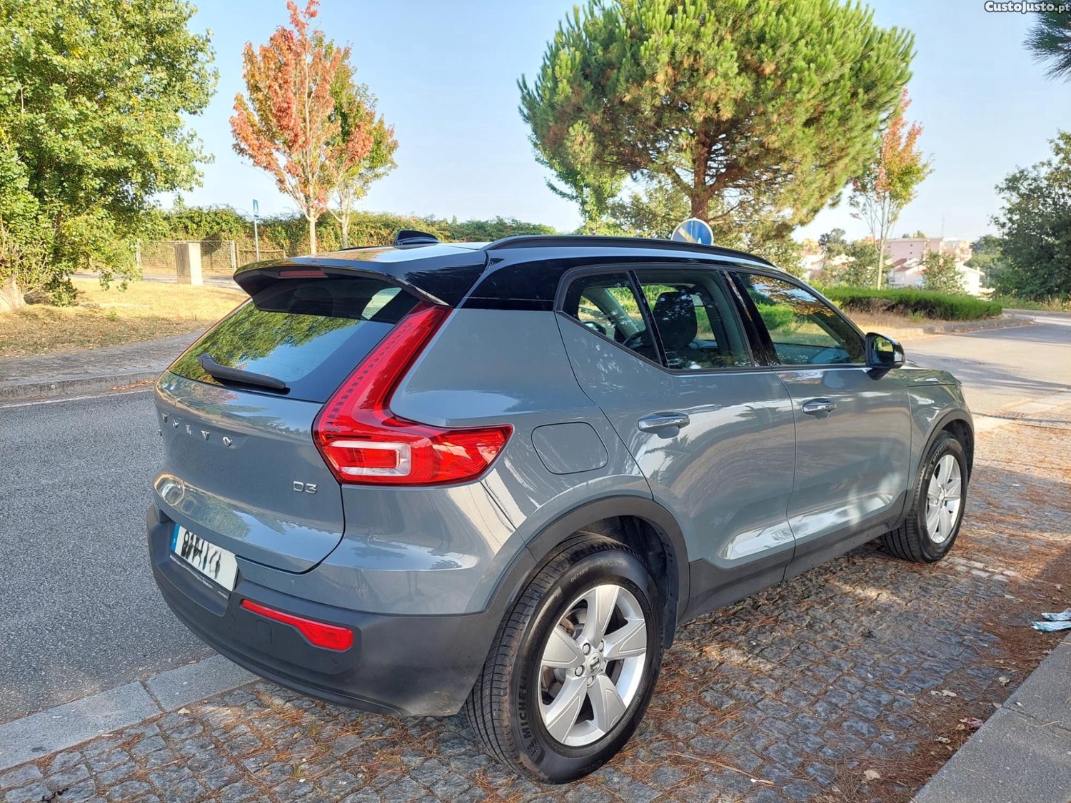 Volvo XC40 2.0 150 CV D3 Aut - 19 foto 4