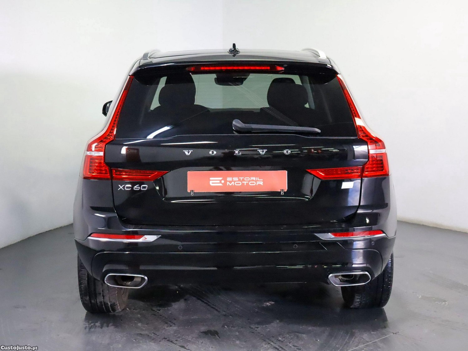 Volvo XC 60 2.0 T6 PHEV Inscription AWD — fotografia 21